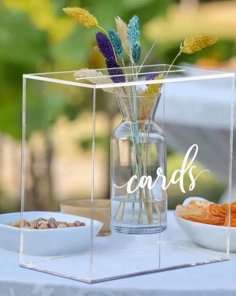 Clear Acrylic Wedding Card Box — photo 1